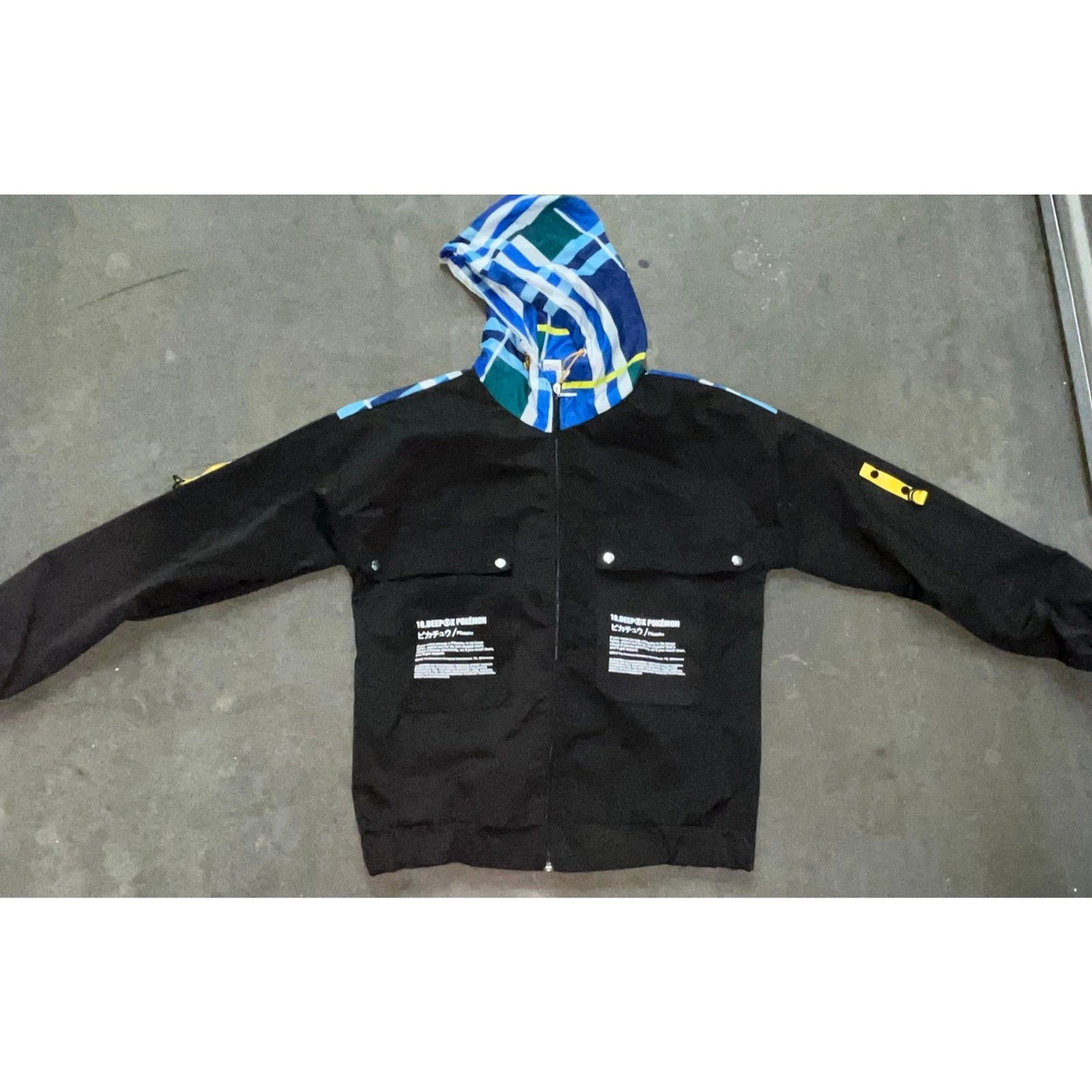 Streetpit | 10.Deep X | Pokemon | Hooded Windbreaker |Mosshino Coutube | Size Xl